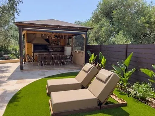 Nous Luxury * Skála Sotíros