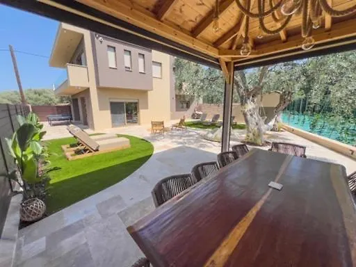 Nous Luxury Skála Sotíros