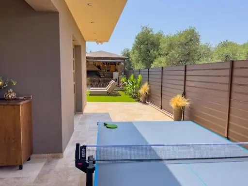 Nous Luxury סקאלה סוטירוס