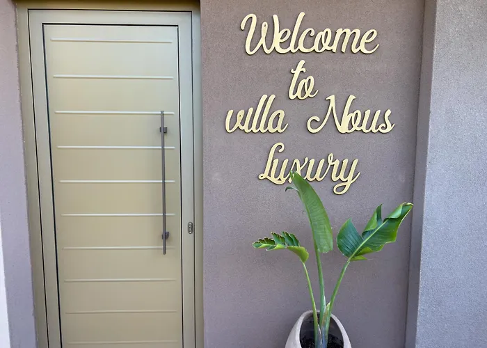 Nous Luxury Apartman Szkála Szotírosz